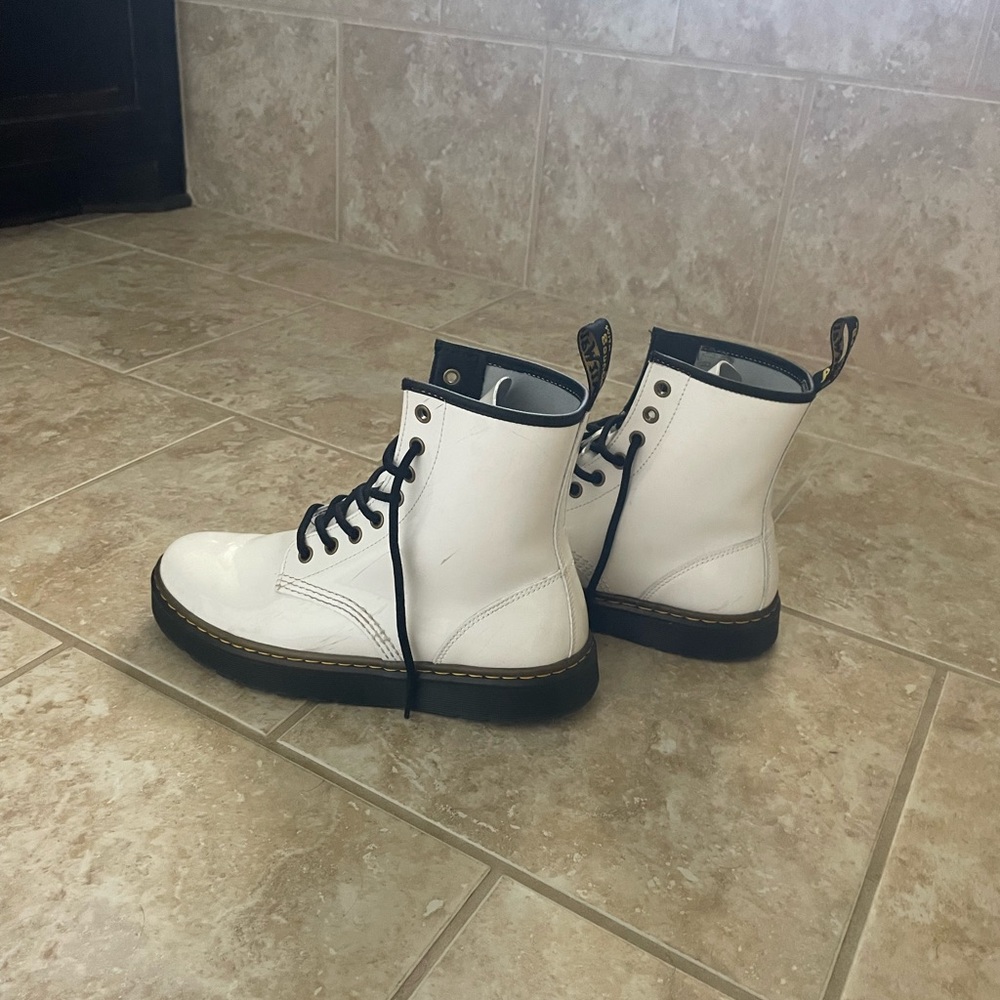 White docs